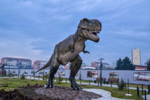 dinosaurusi replike park sarengrad dino krusevac 5385
